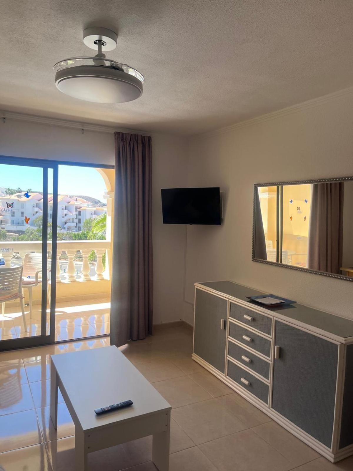 Castle Margherita'S Apartments Los Cristianos  Luaran gambar